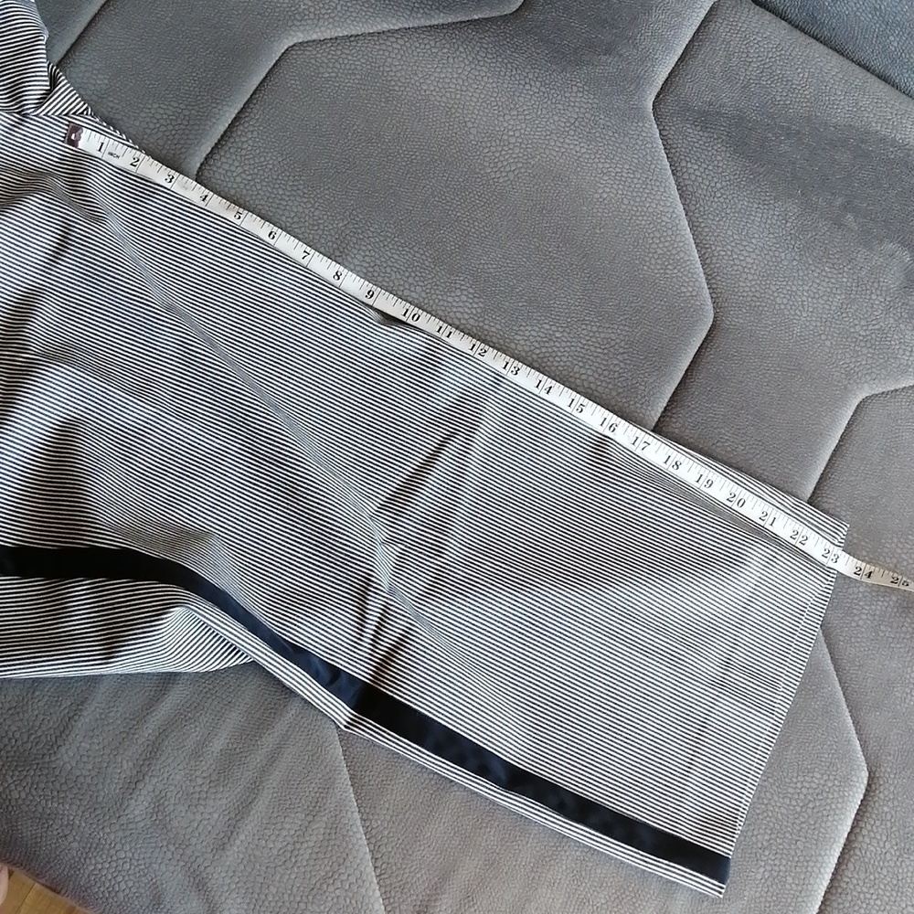 Rachel Rachel Roy Elin Striped Navy Blue White Tailored Capri Pants Plus S18W - Picture 14 of 16